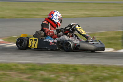 04/05/2008 : 3ème manche du Championnat Régional Midi-Pyrénées à Muret (Photos Patrick Lascombes) 2008 — karting