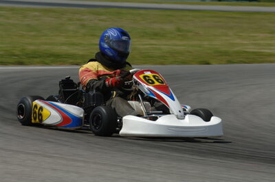 04/05/2008 : 3ème manche du Championnat Régional Midi-Pyrénées à Muret (Photos Patrick Lascombes) 2008 — karting