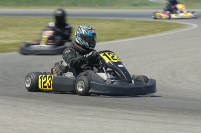 04/05/2008 : 3ème manche du Championnat Régional Midi-Pyrénées à Muret (Photos Patrick Lascombes) 2008 — karting