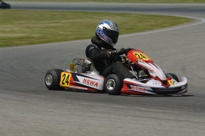 04/05/2008 : 3ème manche du Championnat Régional Midi-Pyrénées à Muret (Photos Patrick Lascombes) 2008 — karting