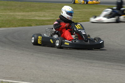 04/05/2008 : 3ème manche du Championnat Régional Midi-Pyrénées à Muret (Photos Patrick Lascombes) 2008 — karting