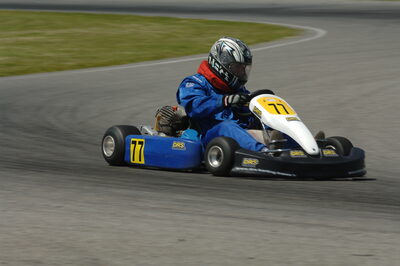 04/05/2008 : 3ème manche du Championnat Régional Midi-Pyrénées à Muret (Photos Patrick Lascombes) 2008 — karting