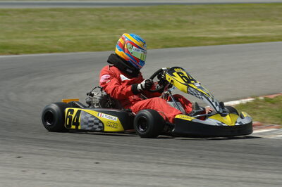 04/05/2008 : 3ème manche du Championnat Régional Midi-Pyrénées à Muret (Photos Patrick Lascombes) 2008 — karting