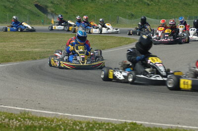 04/05/2008 : 3ème manche du Championnat Régional Midi-Pyrénées à Muret (Photos Patrick Lascombes) 2008 — karting