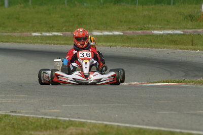 04/05/2008 : 3ème manche du Championnat Régional Midi-Pyrénées à Muret (Photos Patrick Lascombes) 2008 — karting