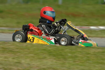04/05/2008 : 3ème manche du Championnat Régional Midi-Pyrénées à Muret (Photos Patrick Lascombes) 2008 — karting