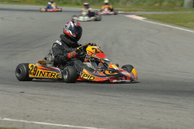 04/05/2008 : 3ème manche du Championnat Régional Midi-Pyrénées à Muret (Photos Patrick Lascombes) 2008 — karting