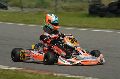 04/05/2008 : 3ème manche du Championnat Régional Midi-Pyrénées à Muret (Photos Patrick Lascombes) 2008 — karting