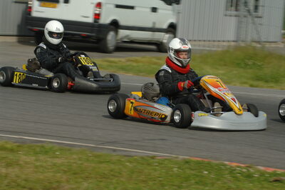 04/05/2008 : 3ème manche du Championnat Régional Midi-Pyrénées à Muret (Photos Patrick Lascombes) 2008 — karting
