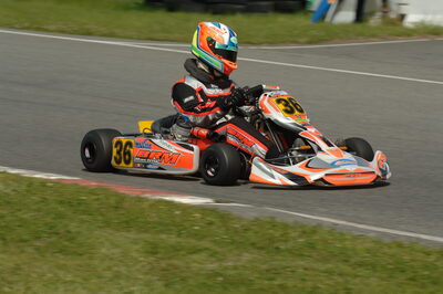 04/05/2008 : 3ème manche du Championnat Régional Midi-Pyrénées à Muret (Photos Patrick Lascombes) 2008 — karting