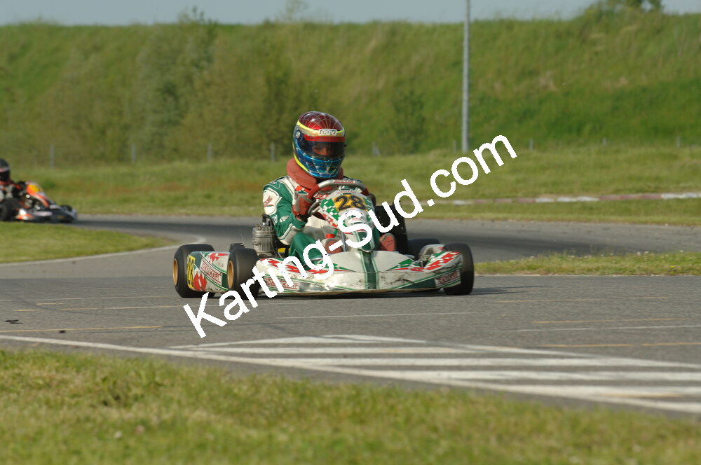 04/05/2008 : 3ème manche du Championnat Régional Midi-Pyrénées à Muret (Photos Patrick Lascombes) 2008 — karting