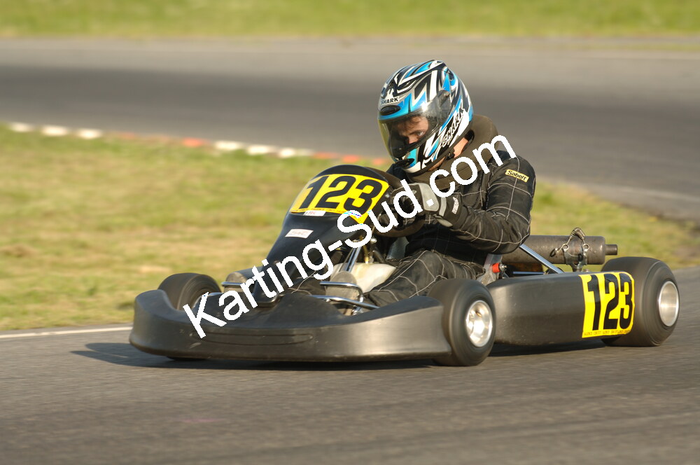 04/05/2008 : 3ème manche du Championnat Régional Midi-Pyrénées à Muret (Photos Patrick Lascombes) 2008 — karting