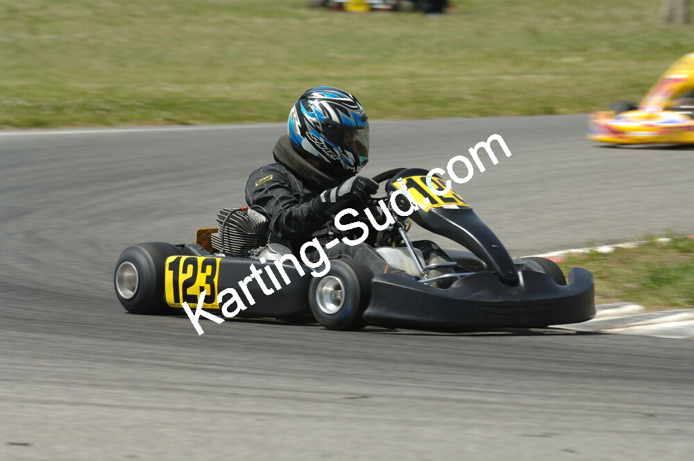 04/05/2008 : 3ème manche du Championnat Régional Midi-Pyrénées à Muret (Photos Patrick Lascombes) 2008 — karting