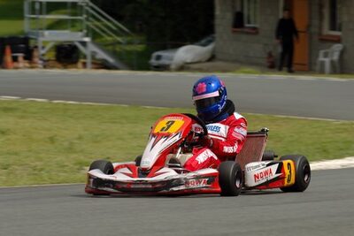 Fanny DOBRENEL — 11/05/2008 : 3ème manche du Championnat Régional Aquitain à Layrac (Photos Patrick Lascombes) 2008 — karting