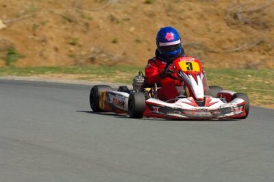 Fanny DOBRENEL — 11/05/2008 : 3ème manche du Championnat Régional Aquitain à Layrac (Photos Patrick Lascombes) 2008 — karting