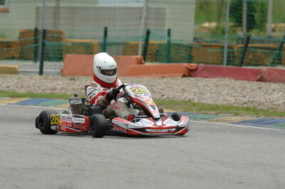 18/05/2008 : 1ère manche du Trophée des Circuits à Lavelanet (Photos Patrick Lascombes) 2008 — karting