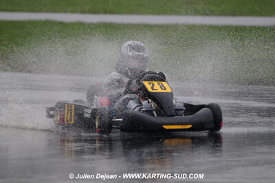 12/04/2009 : 1ère manche du Championnat Sud et 1ère manche du Championnat Régional Languedoc-Roussillon à Lavelanet (photos Julien Dejean) 2009 — karting