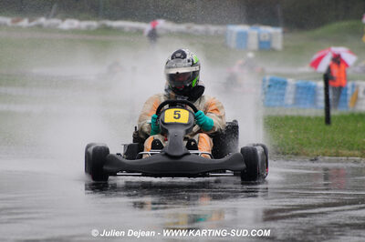 12/04/2009 : 1ère manche du Championnat Sud et 1ère manche du Championnat Régional Languedoc-Roussillon à Lavelanet (photos Julien Dejean) 2009 — karting