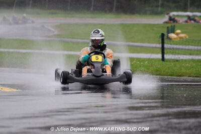 12/04/2009 : 1ère manche du Championnat Sud et 1ère manche du Championnat Régional Languedoc-Roussillon à Lavelanet (photos Julien Dejean) 2009 — karting