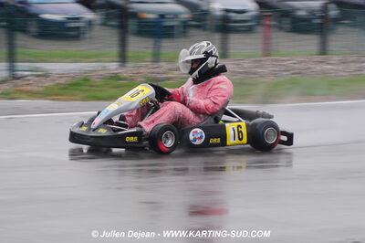 12/04/2009 : 1ère manche du Championnat Sud et 1ère manche du Championnat Régional Languedoc-Roussillon à Lavelanet (photos Julien Dejean) 2009 — karting