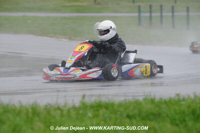12/04/2009 : 1ère manche du Championnat Sud et 1ère manche du Championnat Régional Languedoc-Roussillon à Lavelanet (photos Julien Dejean) 2009 — karting