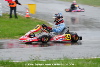 12/04/2009 : 1ère manche du Championnat Sud et 1ère manche du Championnat Régional Languedoc-Roussillon à Lavelanet (photos Julien Dejean) 2009 — karting