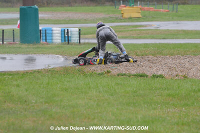 12/04/2009 : 1ère manche du Championnat Sud et 1ère manche du Championnat Régional Languedoc-Roussillon à Lavelanet (photos Julien Dejean) 2009 — karting