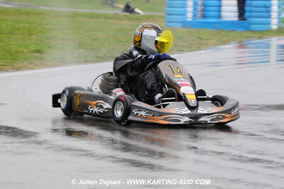 12/04/2009 : 1ère manche du Championnat Sud et 1ère manche du Championnat Régional Languedoc-Roussillon à Lavelanet (photos Julien Dejean) 2009 — karting