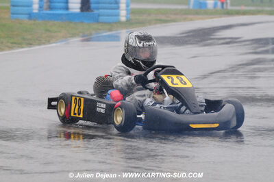 12/04/2009 : 1ère manche du Championnat Sud et 1ère manche du Championnat Régional Languedoc-Roussillon à Lavelanet (photos Julien Dejean) 2009 — karting