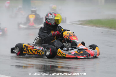 12/04/2009 : 1ère manche du Championnat Sud et 1ère manche du Championnat Régional Languedoc-Roussillon à Lavelanet (photos Julien Dejean) 2009 — karting