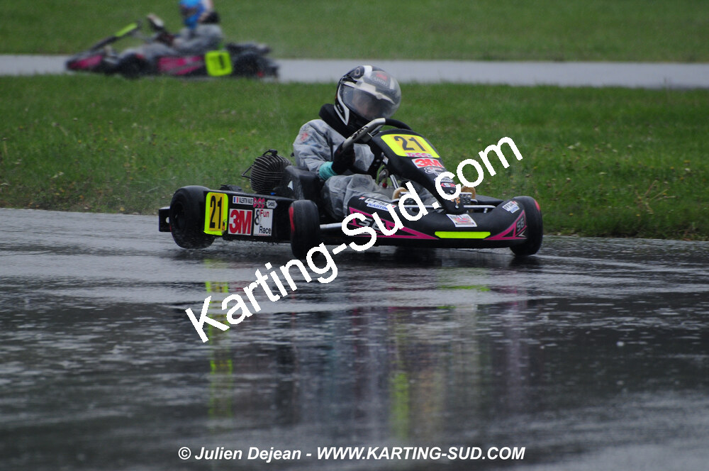 12/04/2009 : 1ère manche du Championnat Sud et 1ère manche du Championnat Régional Languedoc-Roussillon à Lavelanet (photos Julien Dejean) 2009 — karting