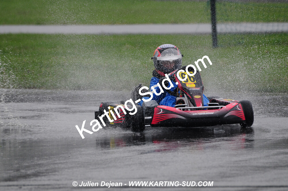 12/04/2009 : 1ère manche du Championnat Sud et 1ère manche du Championnat Régional Languedoc-Roussillon à Lavelanet (photos Julien Dejean) 2009 — karting
