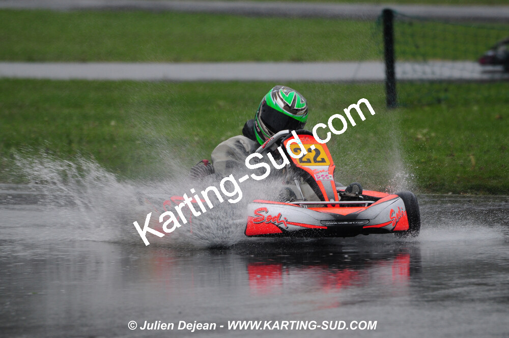 12/04/2009 : 1ère manche du Championnat Sud et 1ère manche du Championnat Régional Languedoc-Roussillon à Lavelanet (photos Julien Dejean) 2009 — karting