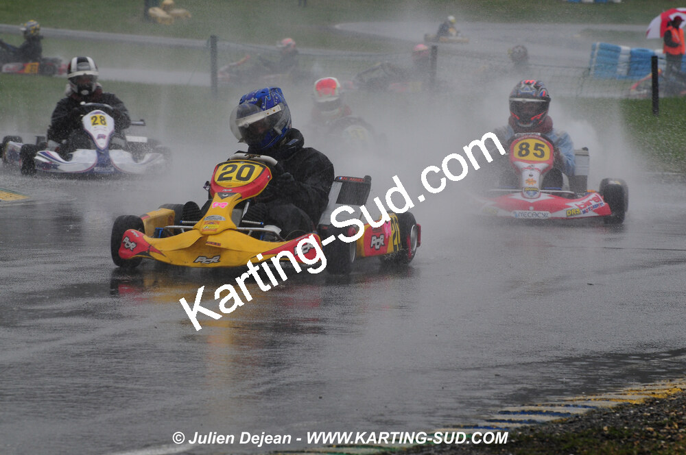 12/04/2009 : 1ère manche du Championnat Sud et 1ère manche du Championnat Régional Languedoc-Roussillon à Lavelanet (photos Julien Dejean) 2009 — karting