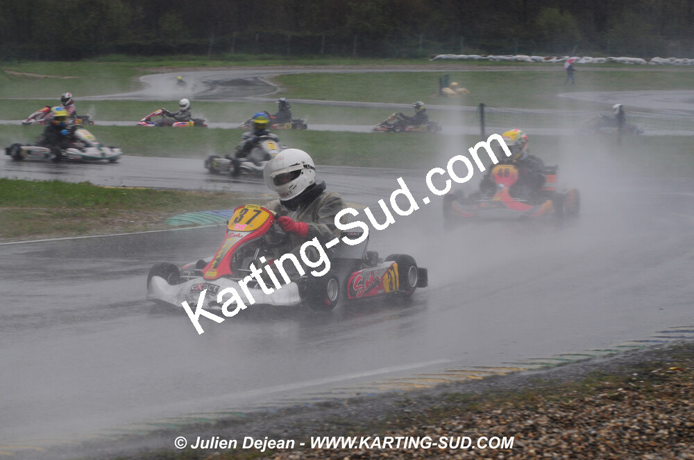 12/04/2009 : 1ère manche du Championnat Sud et 1ère manche du Championnat Régional Languedoc-Roussillon à Lavelanet (photos Julien Dejean) 2009 — karting