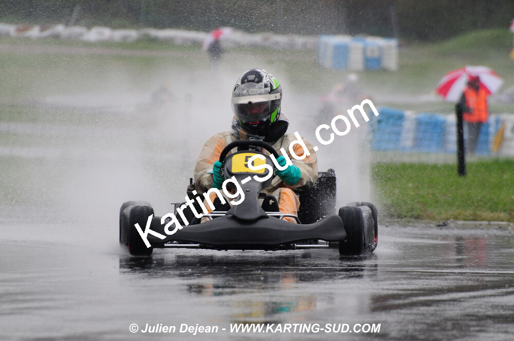 12/04/2009 : 1ère manche du Championnat Sud et 1ère manche du Championnat Régional Languedoc-Roussillon à Lavelanet (photos Julien Dejean) 2009 — karting