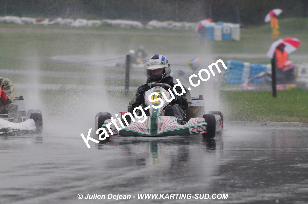 12/04/2009 : 1ère manche du Championnat Sud et 1ère manche du Championnat Régional Languedoc-Roussillon à Lavelanet (photos Julien Dejean) 2009 — karting