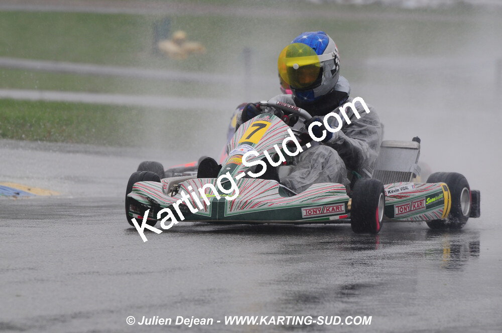 12/04/2009 : 1ère manche du Championnat Sud et 1ère manche du Championnat Régional Languedoc-Roussillon à Lavelanet (photos Julien Dejean) 2009 — karting