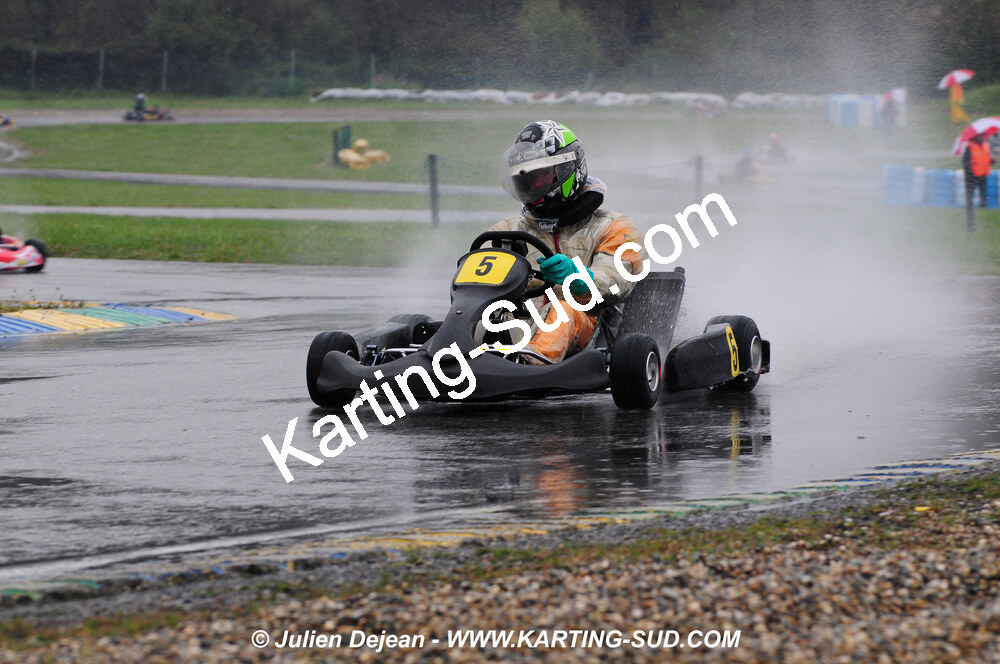 12/04/2009 : 1ère manche du Championnat Sud et 1ère manche du Championnat Régional Languedoc-Roussillon à Lavelanet (photos Julien Dejean) 2009 — karting