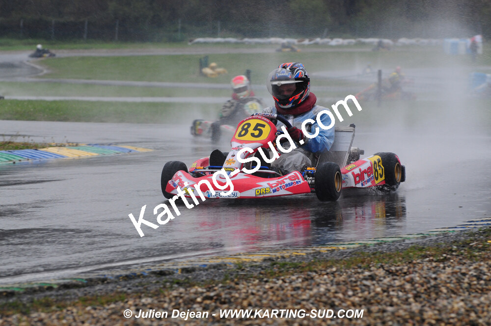 12/04/2009 : 1ère manche du Championnat Sud et 1ère manche du Championnat Régional Languedoc-Roussillon à Lavelanet (photos Julien Dejean) 2009 — karting