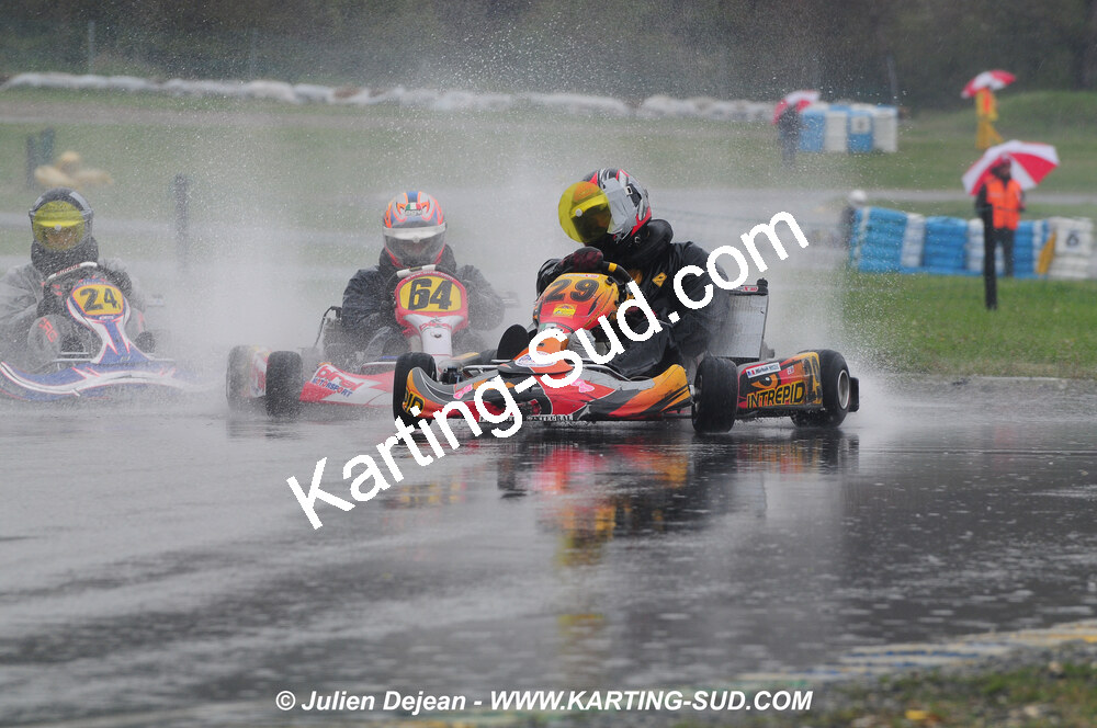 12/04/2009 : 1ère manche du Championnat Sud et 1ère manche du Championnat Régional Languedoc-Roussillon à Lavelanet (photos Julien Dejean) 2009 — karting