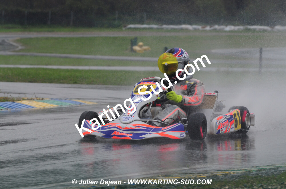 12/04/2009 : 1ère manche du Championnat Sud et 1ère manche du Championnat Régional Languedoc-Roussillon à Lavelanet (photos Julien Dejean) 2009 — karting