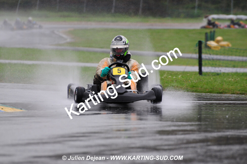 12/04/2009 : 1ère manche du Championnat Sud et 1ère manche du Championnat Régional Languedoc-Roussillon à Lavelanet (photos Julien Dejean) 2009 — karting