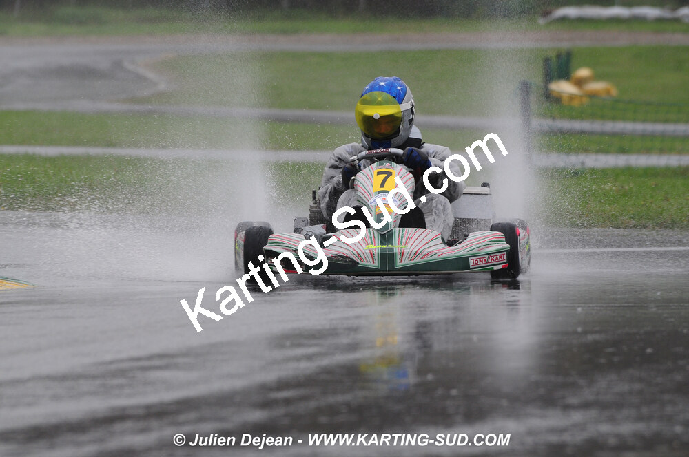 12/04/2009 : 1ère manche du Championnat Sud et 1ère manche du Championnat Régional Languedoc-Roussillon à Lavelanet (photos Julien Dejean) 2009 — karting