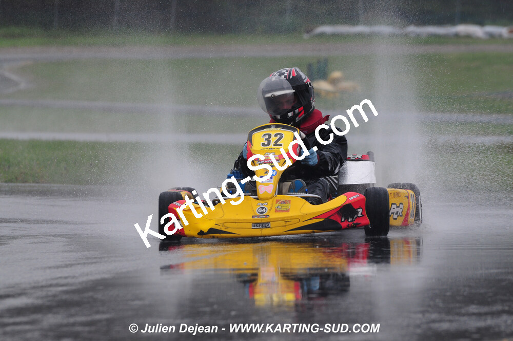 12/04/2009 : 1ère manche du Championnat Sud et 1ère manche du Championnat Régional Languedoc-Roussillon à Lavelanet (photos Julien Dejean) 2009 — karting