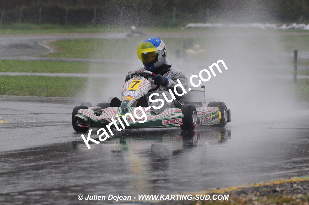 12/04/2009 : 1ère manche du Championnat Sud et 1ère manche du Championnat Régional Languedoc-Roussillon à Lavelanet (photos Julien Dejean) 2009 — karting