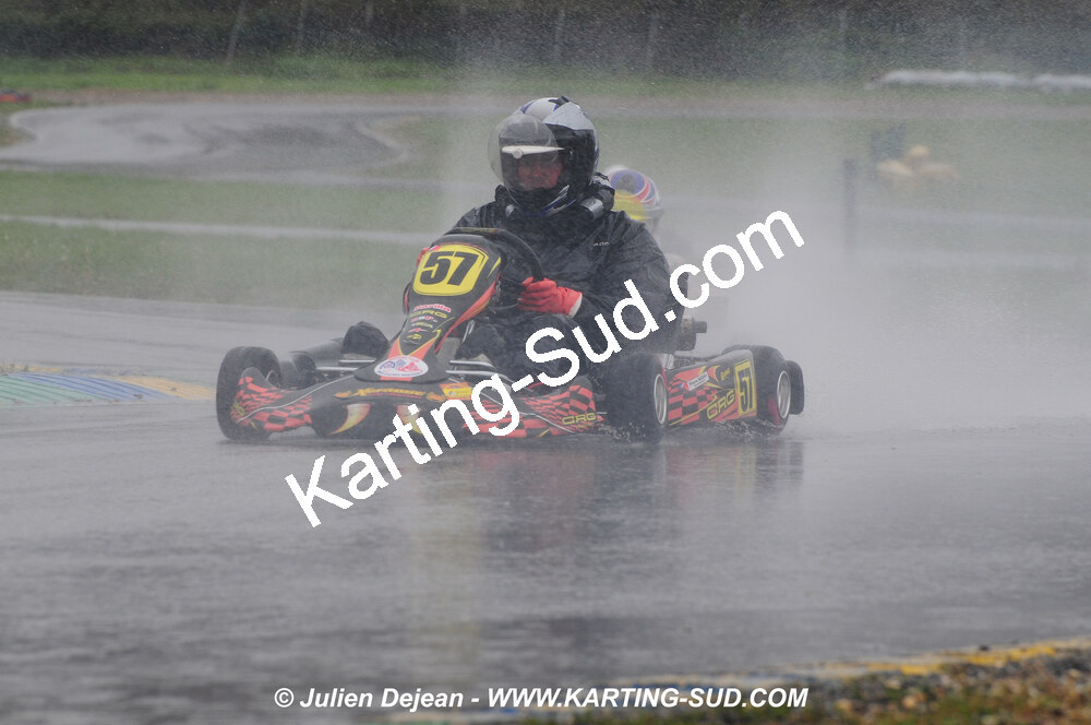 12/04/2009 : 1ère manche du Championnat Sud et 1ère manche du Championnat Régional Languedoc-Roussillon à Lavelanet (photos Julien Dejean) 2009 — karting