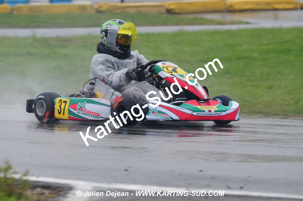 12/04/2009 : 1ère manche du Championnat Sud et 1ère manche du Championnat Régional Languedoc-Roussillon à Lavelanet (photos Julien Dejean) 2009 — karting