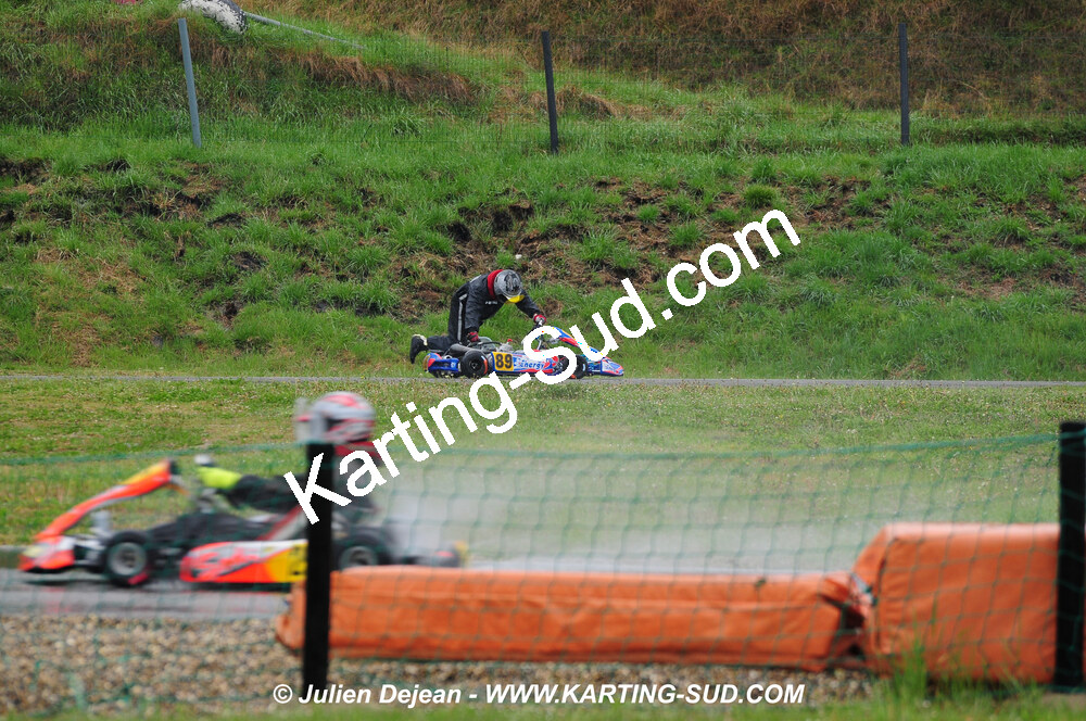 12/04/2009 : 1ère manche du Championnat Sud et 1ère manche du Championnat Régional Languedoc-Roussillon à Lavelanet (photos Julien Dejean) 2009 — karting