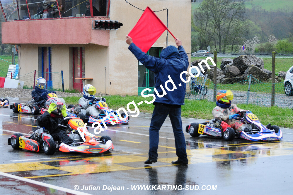 12/04/2009 : 1ère manche du Championnat Sud et 1ère manche du Championnat Régional Languedoc-Roussillon à Lavelanet (photos Julien Dejean) 2009 — karting